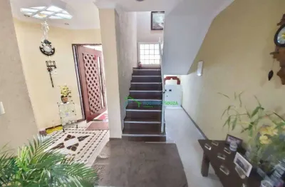 Casa com 3 quartos à venda na Rua Jurumirim, 28, Jardim Graziela, Barueri
