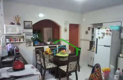 Casa ampla com 3 dormitórios à venda no centro de carapicuíba/sp – 300 m² por r$ 600 mil