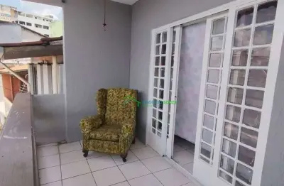 Espaçosa casa na vila dirce, carapicuíba/sp - ideal para famílias grandes!