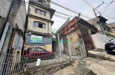 Imóvel com 4 casas muito boa ávenda por r$550.000 mil , possível renda r$7.000,00 mensal