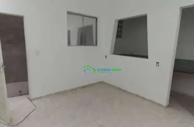 Casa com 1 dormitório para alugar, 50 m² por r$ 1.100,01/mês - vila dirce - carapicuíba/sp