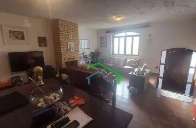 Casa com 3 dormitórios à venda, 282 m² por R$ 1.200.000,00 - Centro - Carapicuíba/SP