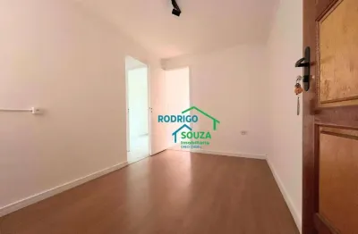 Apartamento com 3 dormitórios para alugar, 55 m² por R$ 1.400,10/mês - Cohab V - Carapicuíba/SP
