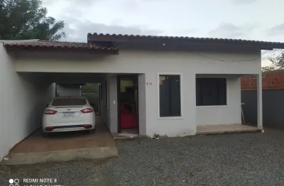 Casa mobiliada com 2 quartos e amplo terreno à venda no bairro paranaguamirim