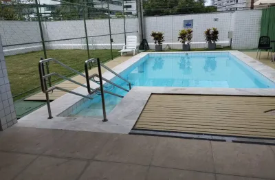 Apartamento 2 quartos, andar alto, excelente localização em boa viagem.