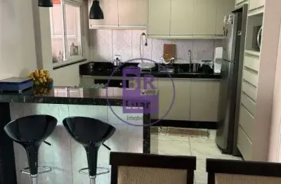 Linda casa em condominio fechado no banderiantes com 120m2