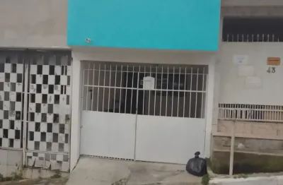 Casa com 2 quartos à venda na Rua Maximiliano Martinez, 39, Jardim Lallo, São Paulo
