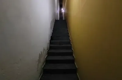 Casa para locação estilo apartamento com quarto e cozinha conjugado