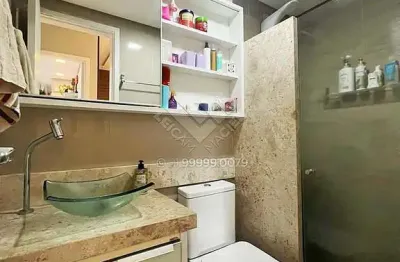 Localização incrível neste 70m², reformado em casa amarela.