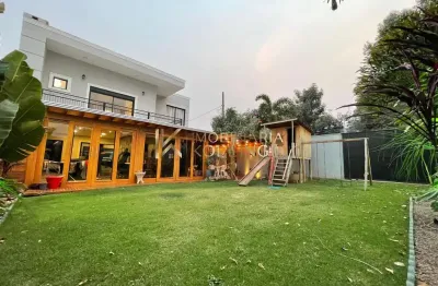 Sobrado à venda com móveis planejados, jardim tocantins, toledo - pr