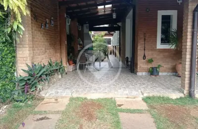 Casa com 3 quartos à venda na Renê De Vigneron, 257, Itaguá, Ubatuba