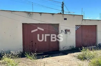 Casa com 2 quartos à venda na Rua 806, Vila Osvaldo Rosa, Goiânia