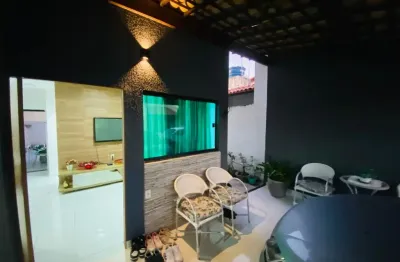 Casa duplex em condomínio com piscina a venda. na avenida principal do parque das nações.