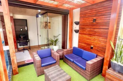 Belíssima cobertura com vista para o mar da praia de ponta negra