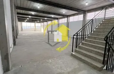 Prédio comercial de esquina - 1.320 m² - 4 andares - região c/ alto fluxo de carros