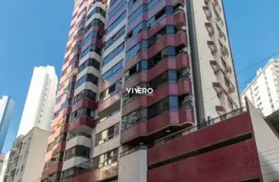 Amplo apartamento vista mar com 05 suítes em balneário camboriú