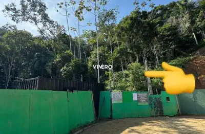 Oportunidade única para adquirir um terreno exclusivo em um dos mais prestigiado