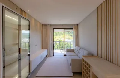Apartamento com 2 dormitórios no residencial palm coast - praia brava - itajaí