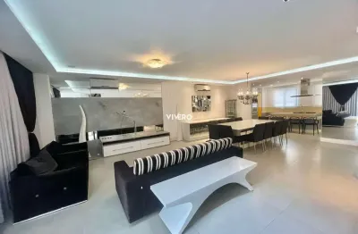 Casa alto padrão a 300 metros do mar na praia brava de itajaí