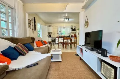 Casa com 2 quartos à venda na Rua Maria Isaura da Silva Muller, 37, Centro, Itajaí