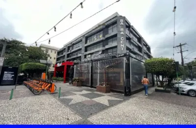 Jardim oceânico, av. olegário maciel, alugo loja comercial na barra da tijuca - rj com 3 salas, 1 banheiro e 47m² de área!