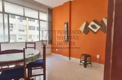 Copacabana, vendo ótimo estado, localização perfeita no posto 4, segunda quadra da praia, frente, vista livre, sala e quarto sendo 1 suíte