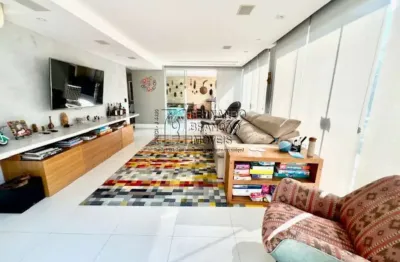 Vendo cobertura luxuosa de 3 quartos na barra da tijuca, rio de janeiro - 219m², 2 vagas de garagem e suite.