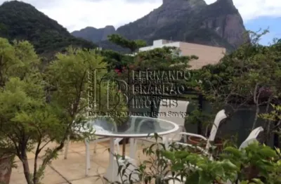 Cobertura de luxo à venda na barra da tijuca, rio de janeiro - 5 quartos, 2 suítes, 4 salas, 3 banheiros, 2 vagas de garagem, 368m²!