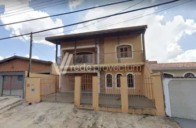 Casa com 3 quartos à venda na rua joaquim gonçalves cunha, 32, parque montreal, campinas, 280 m2 por r$ 600.000