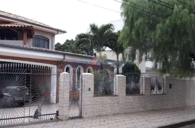 Casa com 3 quartos à venda na rua giuseppe máximo scolfaro, 824, cidade universitária, campinas, 320 m2 por r$ 915.000