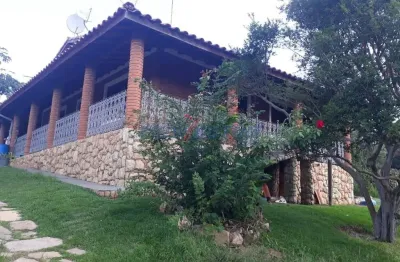 Chácara / sítio com 3 quartos à venda na estrada iguatemi, 142, caixa d´água, vinhedo, 200 m2 por r$ 1.800.000