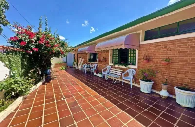 Casa com 4 quartos à venda na rua teófilo braga, 515, jardim nossa senhora auxiliadora, campinas, 234 m2 por r$ 900.000