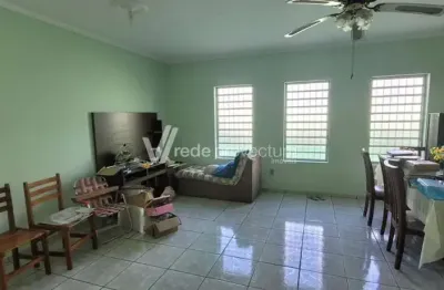 Casa com 3 quartos à venda na rua araci, 1008, parque dom pedro ii, campinas, 175 m2 por r$ 600.000