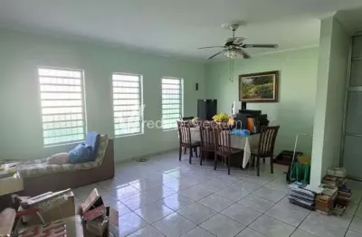 Casa com 3 quartos à venda na rua araci, 1008, parque dom pedro ii, campinas, 175 m2 por r$ 600.000