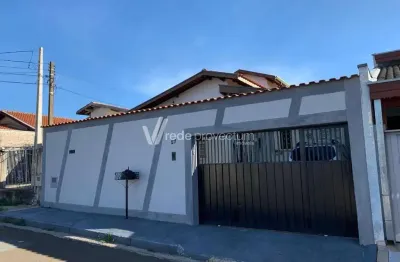 Casa com 3 quartos à venda na Senador Vergueiro, 57, Jardim García, Campinas, 218 m2 por R$ 795.000