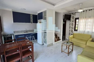 Sobrado a venda no Centro de Bertioga – 1 quadra da Praia da Enseada, 2 suites, 1 vaga de garagem, quintal com churrasqueira.