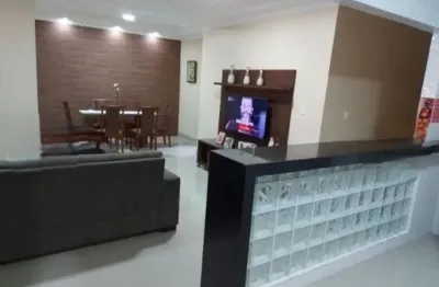 A&m imoveis vende esta linda casa em condominio fechado total segurança