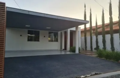 A&m imoveis vende casa moderna com projeto arrojado