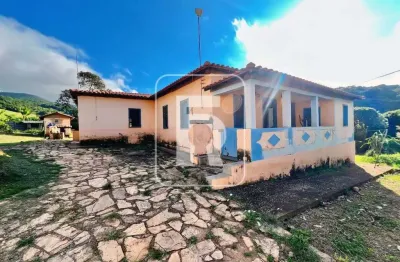 Fazenda à venda, 4 quartos, 1 suíte, 2 vagas, centro - queluzito/mg