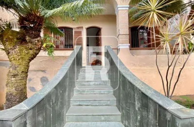 Casa à venda, 4 quartos, 2 suítes, 2 vagas, carijós - conselheiro lafaiete/mg
