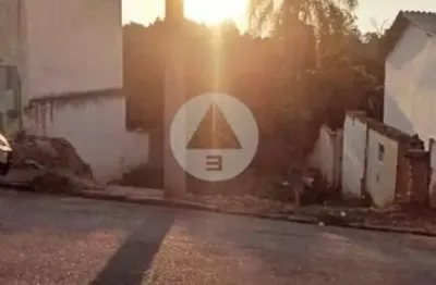 Terreno à venda no Centro, Itatiba 