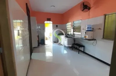 Casa com 3 quartos para alugar na Rua Luiz Corrente, 342, Coroado, Manaus