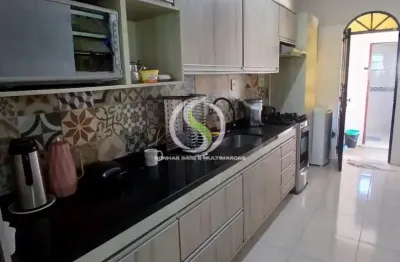 Casa com 3 quartos à venda na Rua Alaíde Alves da Rocha, 325, Aleixo, Manaus