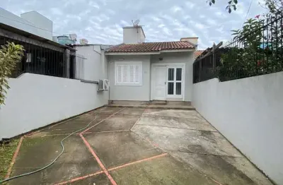 Casa à venda em gravataí, águas mortas, com 2 quartos, com 44 m²