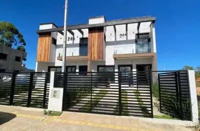Sobrado à venda em Cachoeirinha, Central Park, com 3 quartos, com 130 m²