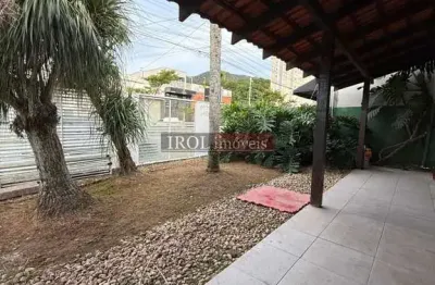 Casa com 3 quartos para alugar no Ressacada, Itajaí 