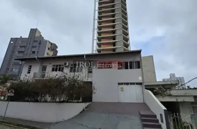 Casa com 4 quartos para alugar no Centro, Itajaí 