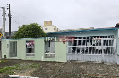 Casa com 3 quartos à venda no São João, Itajaí 