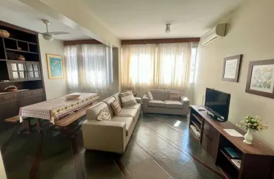 Apartamento espaçoso e completo perto da praia do forte!