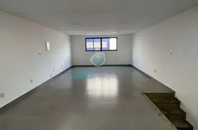 Sala comercial para alugar na Rua Silva Jardim, 44, Centro, Macaé